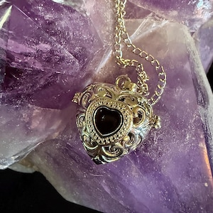 Heart Victorian - Blood Vial Jewelry Kit - Perfect for Weddings, Friends, Lovers, Long-Distance Relationships- Bloodvials