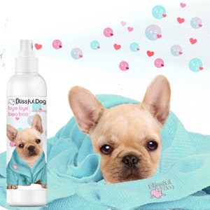 Cães alegremente limpos BYE BYE Boo Boo Dog Spray Spray de ervas suave ajuda a eliminar irritações na pele que coçam, frascos de 4, 8, 16 onças e galões americanos