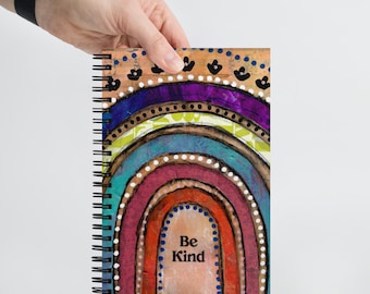 Be kind Regenbogen Spiral Notizbuch mit gepunkteten Seiten, Shawn Petite, Mixed Media, Kunst, Art Journaling, Schreiben, Junk Journaling