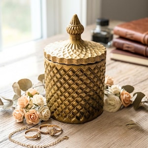 Antique Gold Textured Trinket Jar – Ornate Finial Lid, Vintage Jewelry Box, Resin Keepsake Pot