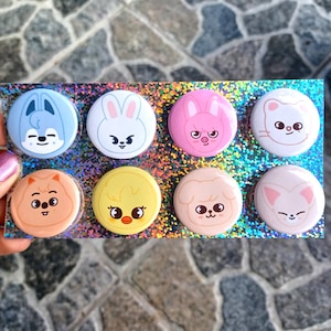 STRAY KIDS Skzoo Rainbow Holographic Glossy Metal 1.25 Inch Buttons KPOP Set of 8 (Entire Group) or Individual Buttons