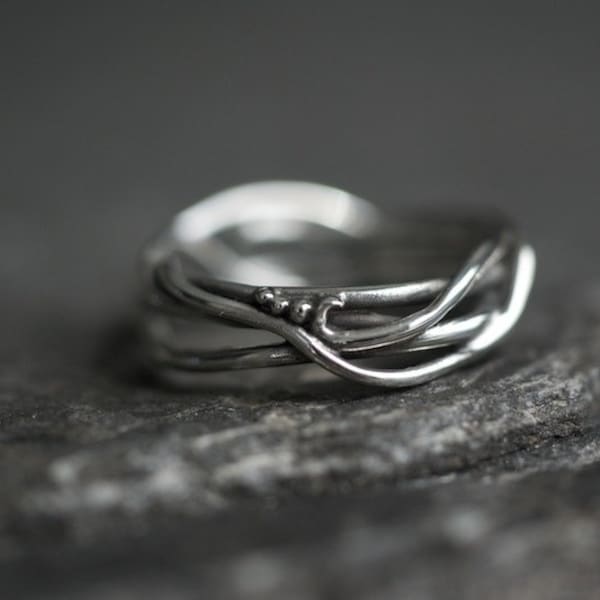 Lovely Elvin Organic Flow band Engagement ring Wedding band
