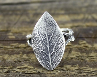 Leaf Ring, Tree Ring, Organic Ring, Rustic Ring, Branch Ring, Gift for Her, Forest jewellery, goddess ring, twig ring, engagement ring