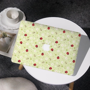 Cute Ladybug Print Cover Case For MacBook Air 11/13/15, MacBook Pro 13/14/15/16, MacBook 12&#39; A2338, A2681, A2337, for Apple Laptop 2025