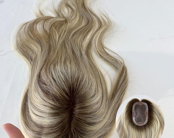 Topper in capelli umani vergini con base mono da 3x5" / biondo beige dorato illuminato dal sole, fatto a mano e traspirante