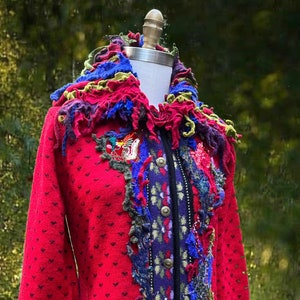 Boho Fantasy Pullover COAT Art to wear OOAK refashioned Kleidung romantisch bunt tragbare Kunst Handwerker Mantel.Größe XL.Bereit zum Versand