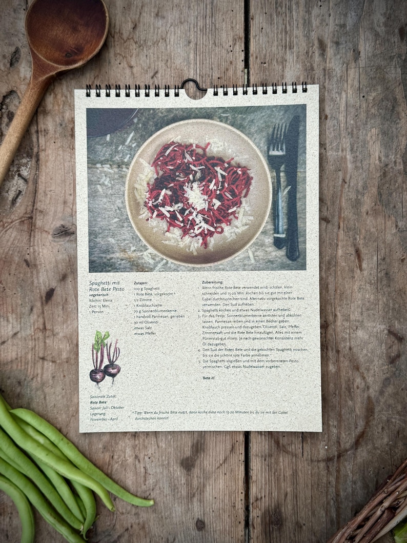 Colorful seasonal calendar, DIN A4 size | Fruits and vegetables | with 12 recipes | Mother's Day | Ring binding or staple | Without year image 3