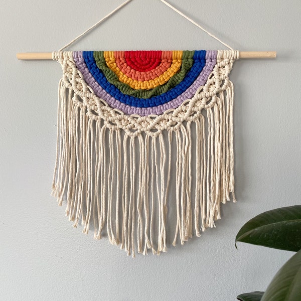 Mandala Macrame Wall Hanging / Half-Circle Rainbow