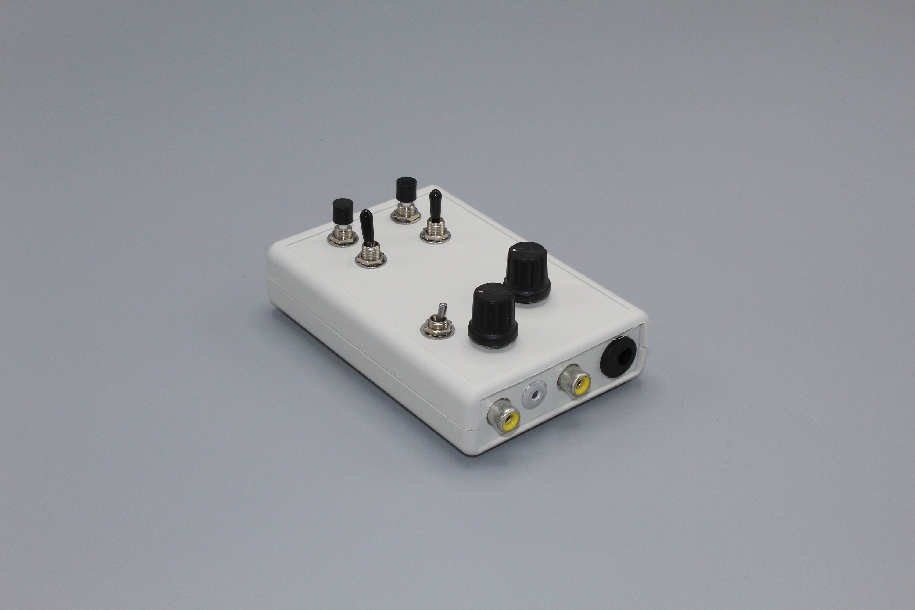 Circuit Bent Vizual Noize Enhancer Lofi Video Synth W/ DC