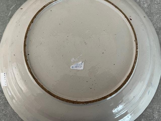希少なアンティークデルフト皿（17世紀（1650年）、全面に刻印あり