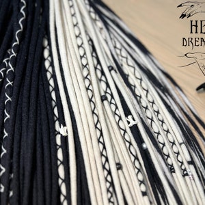 Schwarz-weiße Wolle Dreads Set, benutzerdefinierte gewickelte Haarverlängerungen für Volumen, witchy Cosplay oder einzigartige Geschenkideen, lange Dreadlocks für Emo Styles