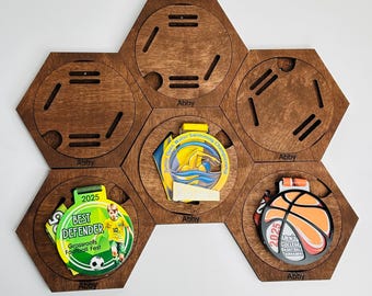 Exhibidor hexagonal de madera para medallas - Soporte modular tipo panal para medallas, estante personalizado para medallas deportivas, exhibidor de premios a medida