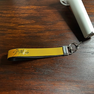 K-pop Light Stick Wristlet Lanyard - Stray Kids- Black/Yellow- Double