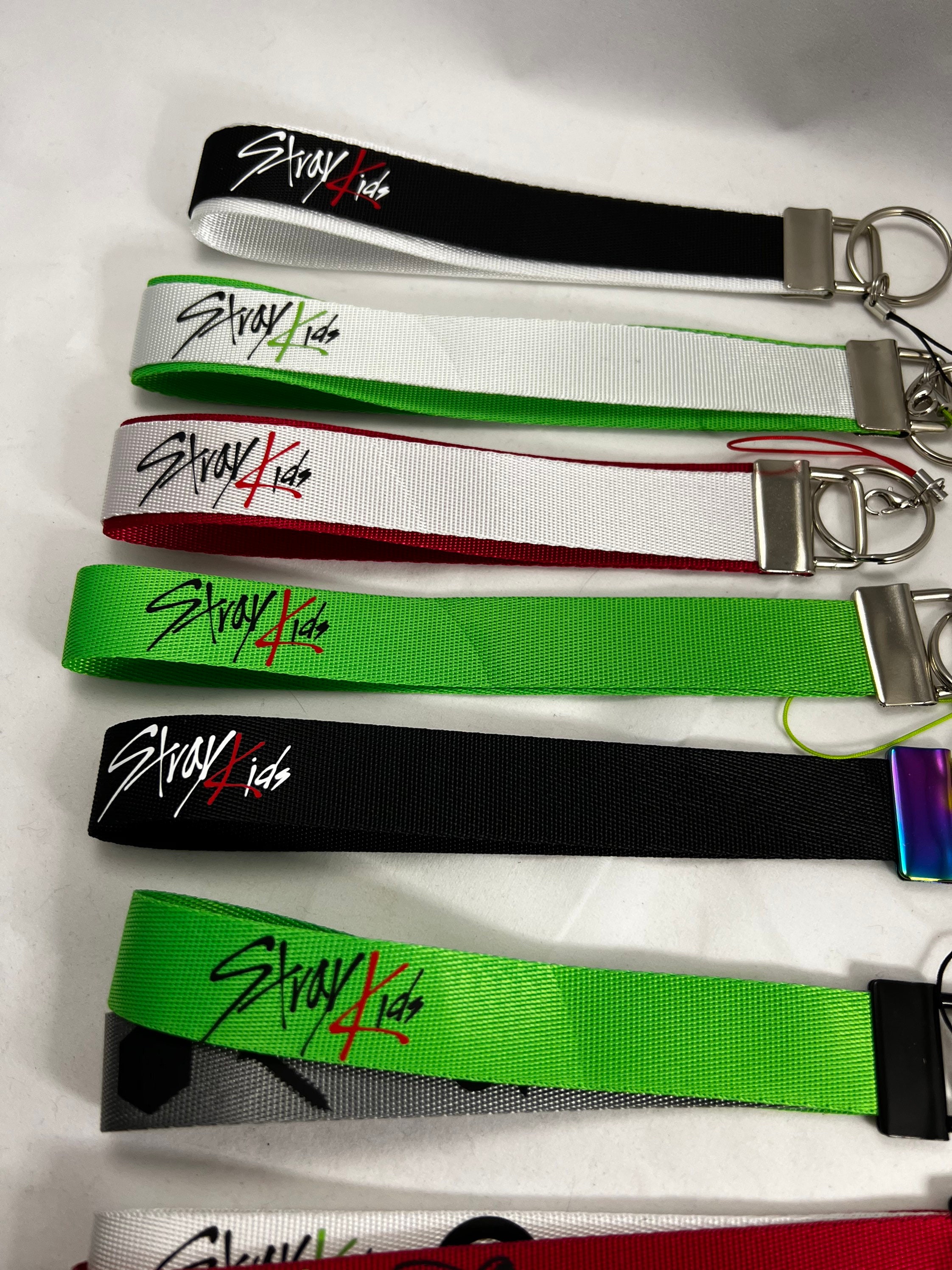K-pop Light Stick Wristlet Lanyard - Stray Kids- White/black