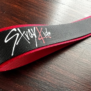 K-pop Light Stick Wristlet Lanyard - Stray Kids-Black/Red - Double