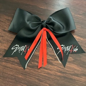 K-Pop Black and Red Hair Bow - Stray Kids