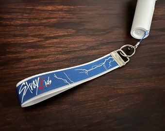 K-pop Light Stick Wristlet Lanyard - Stray Kids- White/Blue- Lighting- Double