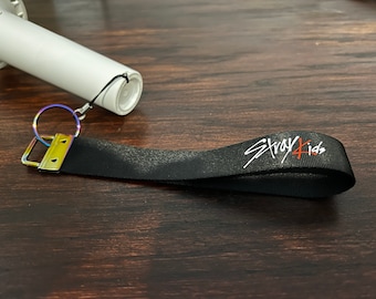K-pop Light Stick Wristlet Lanyard - Stray Kids- Black/Single