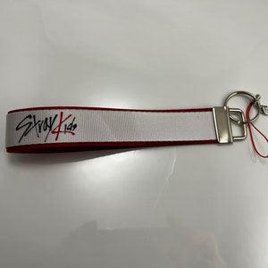 K-pop Lightstick Wristlet Lanyard - Stray Kids- Red/White - Double
