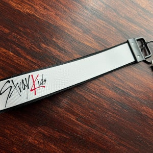 K-pop Light Stick Wristlet Lanyard - Stray Kids- White/Black - Double