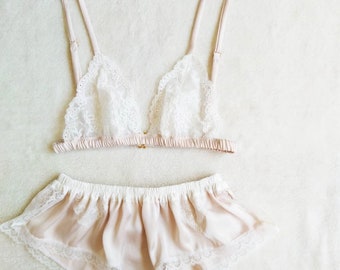 White Sterch Lace and Vintage Satin Bra/style SHAKUYAKU (made to order)