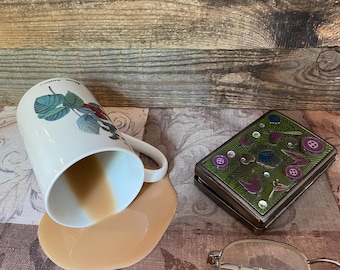 Dunoon Fine Bone China Mug: Spilled Coffee Prop - Scotland
