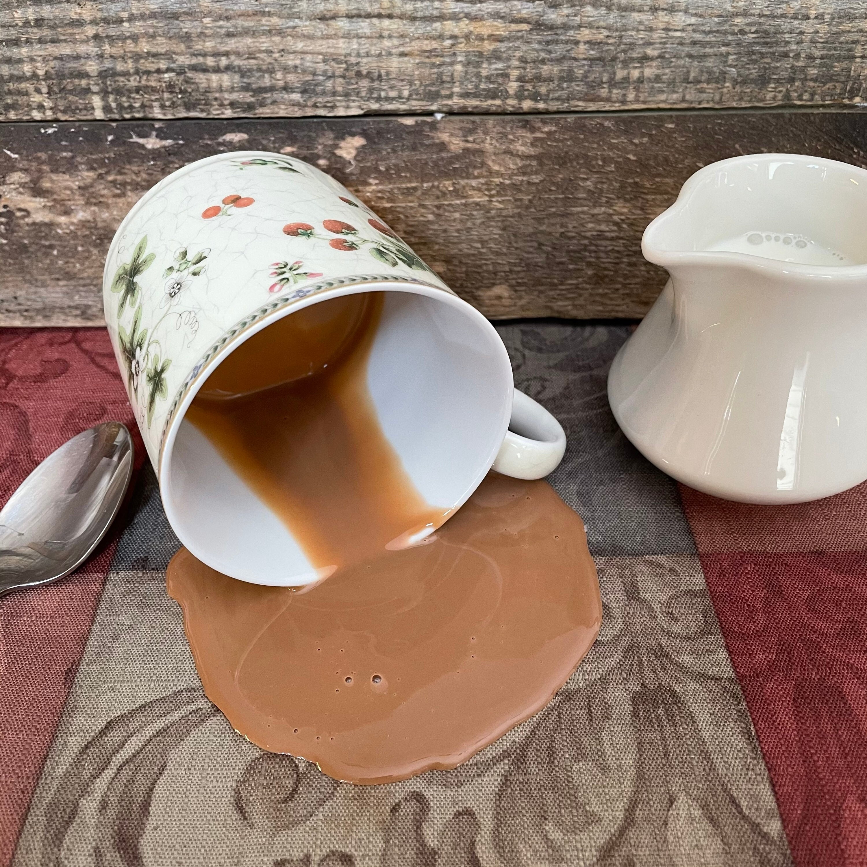 This fake cup of spilled coffee : r/mildlyinteresting