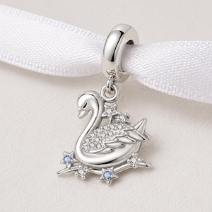 PANDORA シルバー チャームブレスレット　12点セット Pandora swan charm - Etsy 日本