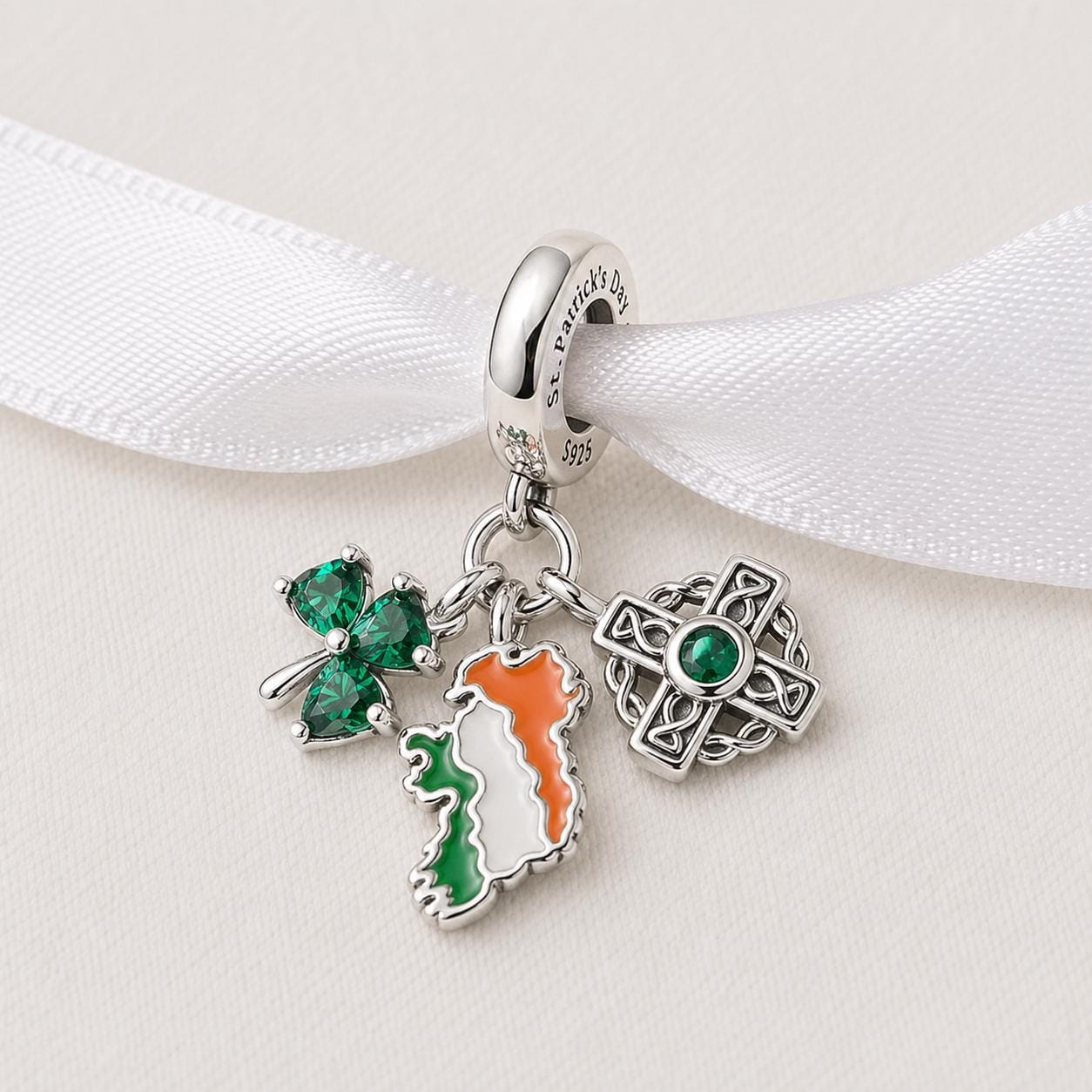 Pandora us charm - Etsy 日本