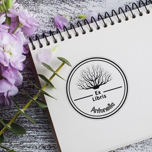 BOEKZEGEL | Gepersonaliseerde bibliotheekstempel | Reliëfstempel | Uit de bibliotheek van Stamp | Boekenliefhebber | Aangepaste stempel | Boek stempel