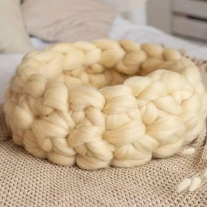 Round cat bed, natural wool bed, gift for cat, crochet cat bed, chunky cat mat, handmade small pet bed, washable cat bed, custom pet mat image 2