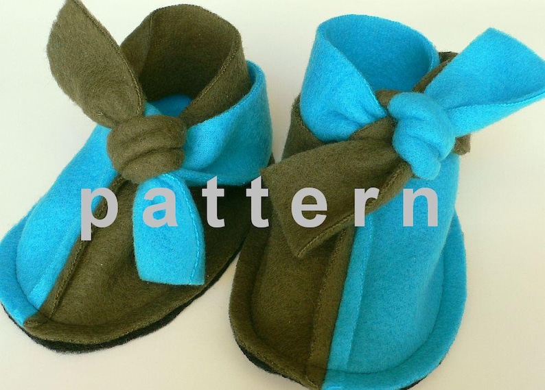 baby booties pattern super easy sewing tutorial in english and spanish non kick off baby shoes image 1