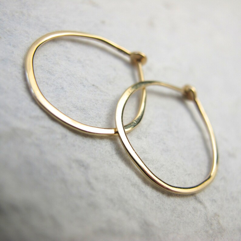 Medium Solid 18k Gold Hoops 3/4 Inch Hand Solid Gold Hoops 18 Karat Yellow Gold Hoop