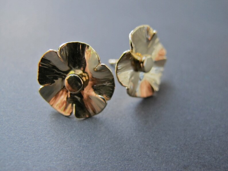 Large 14k Gold Wild Poppy Studs Hand-Forged Solid 14kt Yellow Gold Flower Earrings image 2