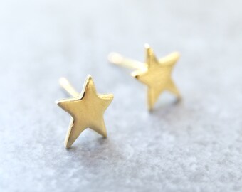 18k Gold Star Studs -  Solid 18k Yellow Gold Star Post Earrings