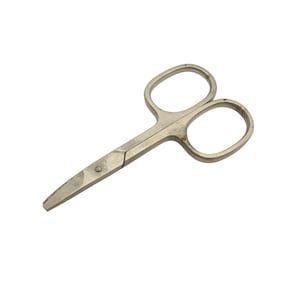 Könnte beinhalten: Kleine silberfarbene Schere mit abgerundeten Griffen.