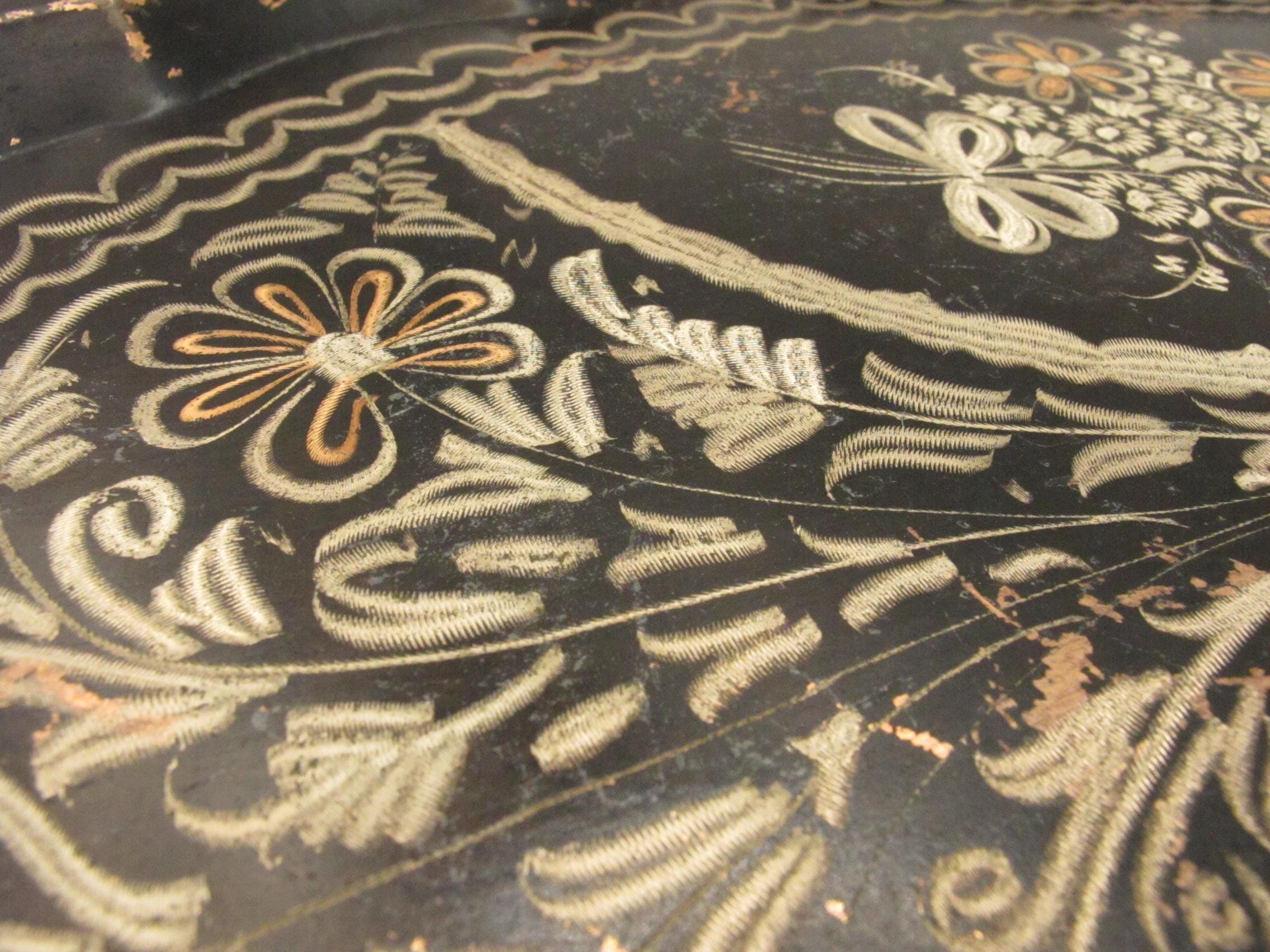 ヴィンテージ銅トレイ：手描きの花柄デザイン、真鍮ハンドル