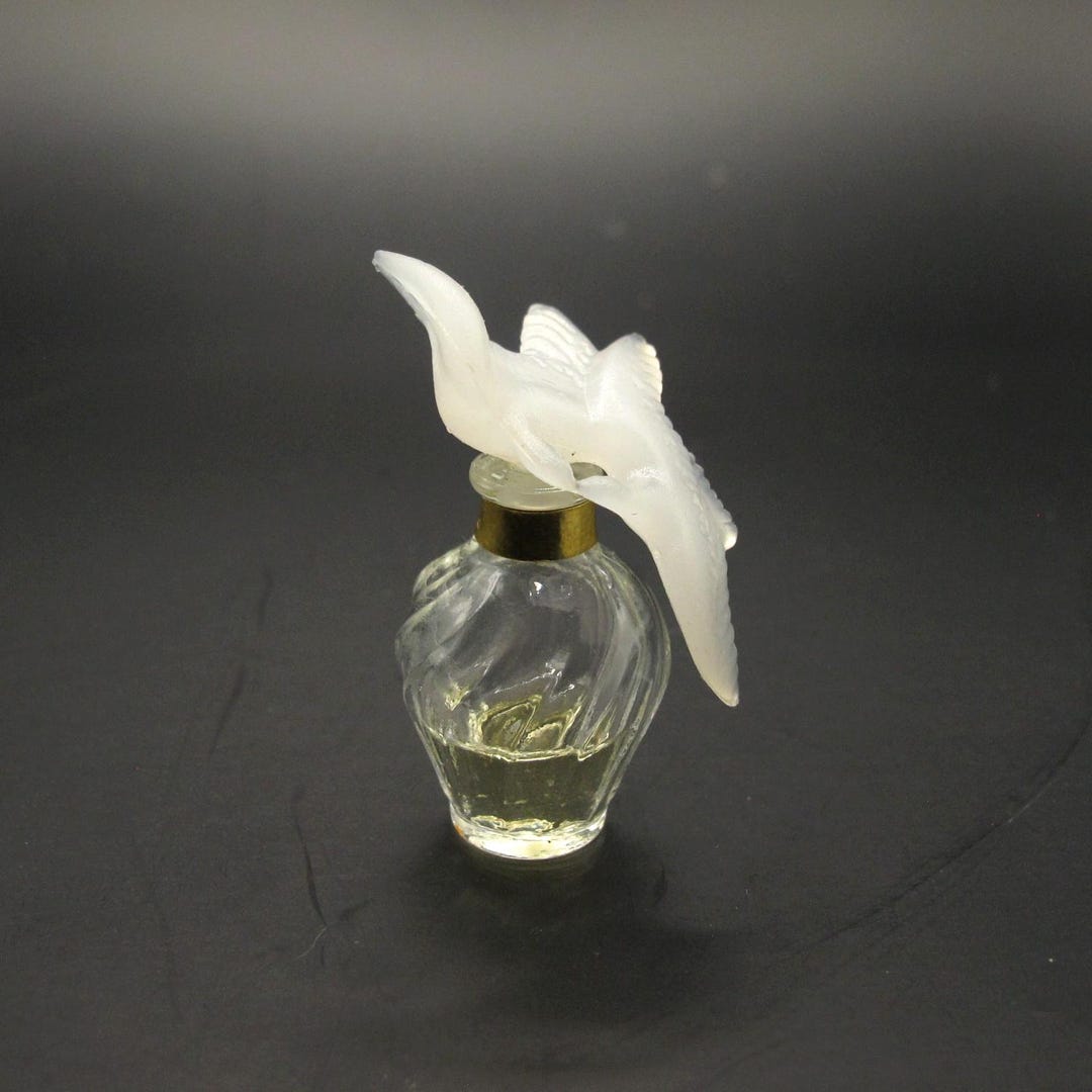 Vintage Nina Ricci Mini Perfume Bottle: White Dove Stopper
