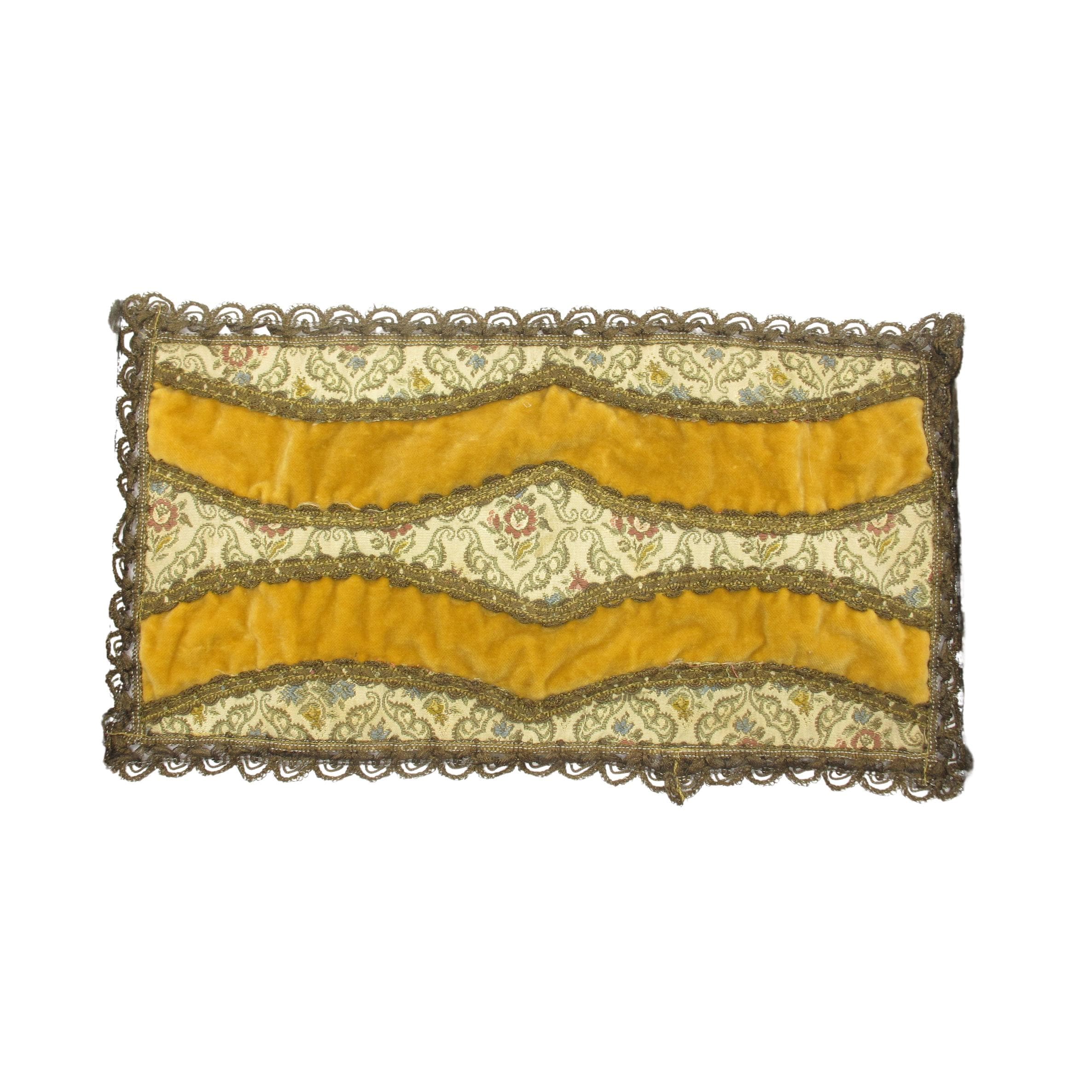 Centrotavola All'uncinetto In Cotone Beige – Sciarpa Per Comò O Tavolo – Fatto A Mano – Matrimonio