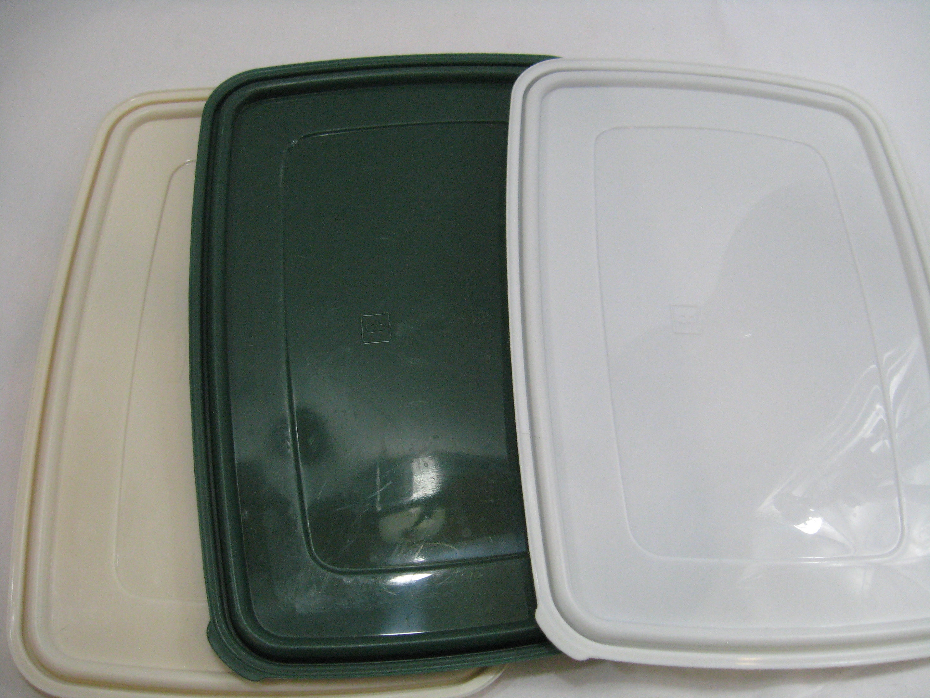 Rubbermaid Servin Saver Canisters Set #7 #6 #5 White Lids - Ruby Lane
