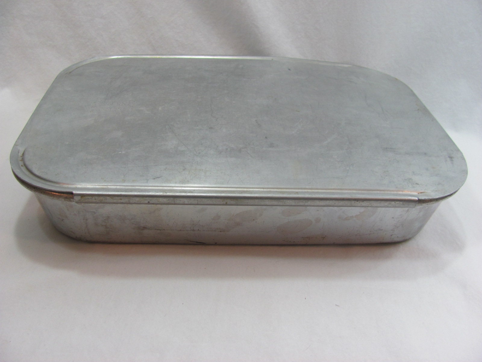 VTG Wear-Ever Half Circle No. 801 Aluminum Baking Pan Set of 2
