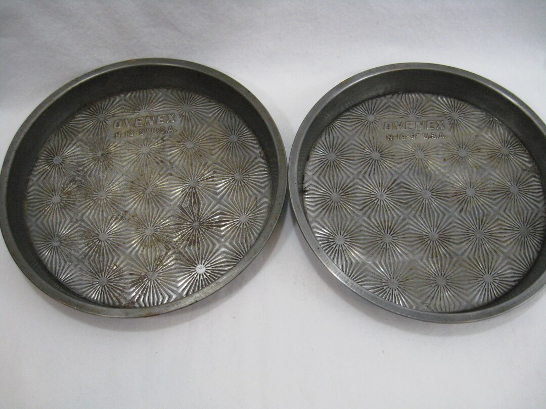 2 Vintage Ovenex Starburst Bakeware Round Cake Pans Tins N19 Etsy