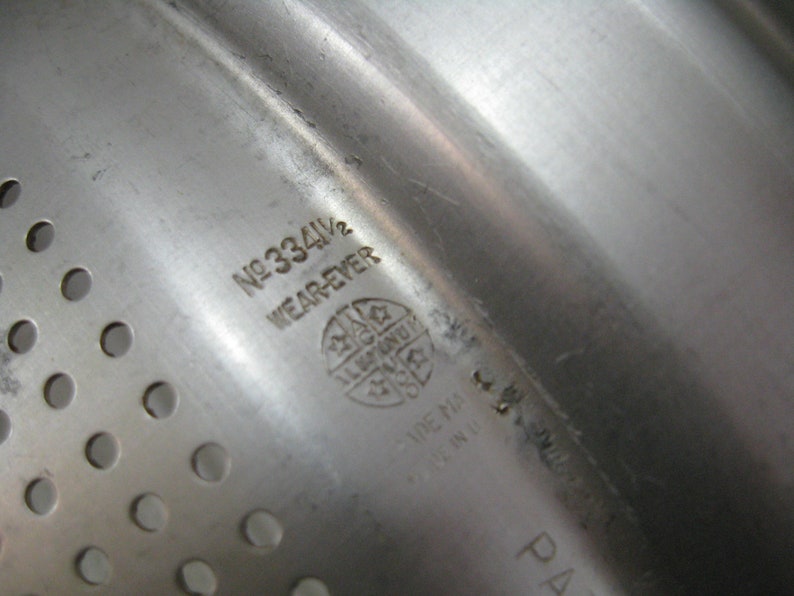 Vintage Wear Ever Aluminum Cone Sieve Strainer Colander 3341 1/2 image 3