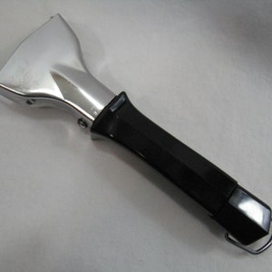 Vintage Corning Ware Twist Detachable Handle Lock On Pot Casserole Holder