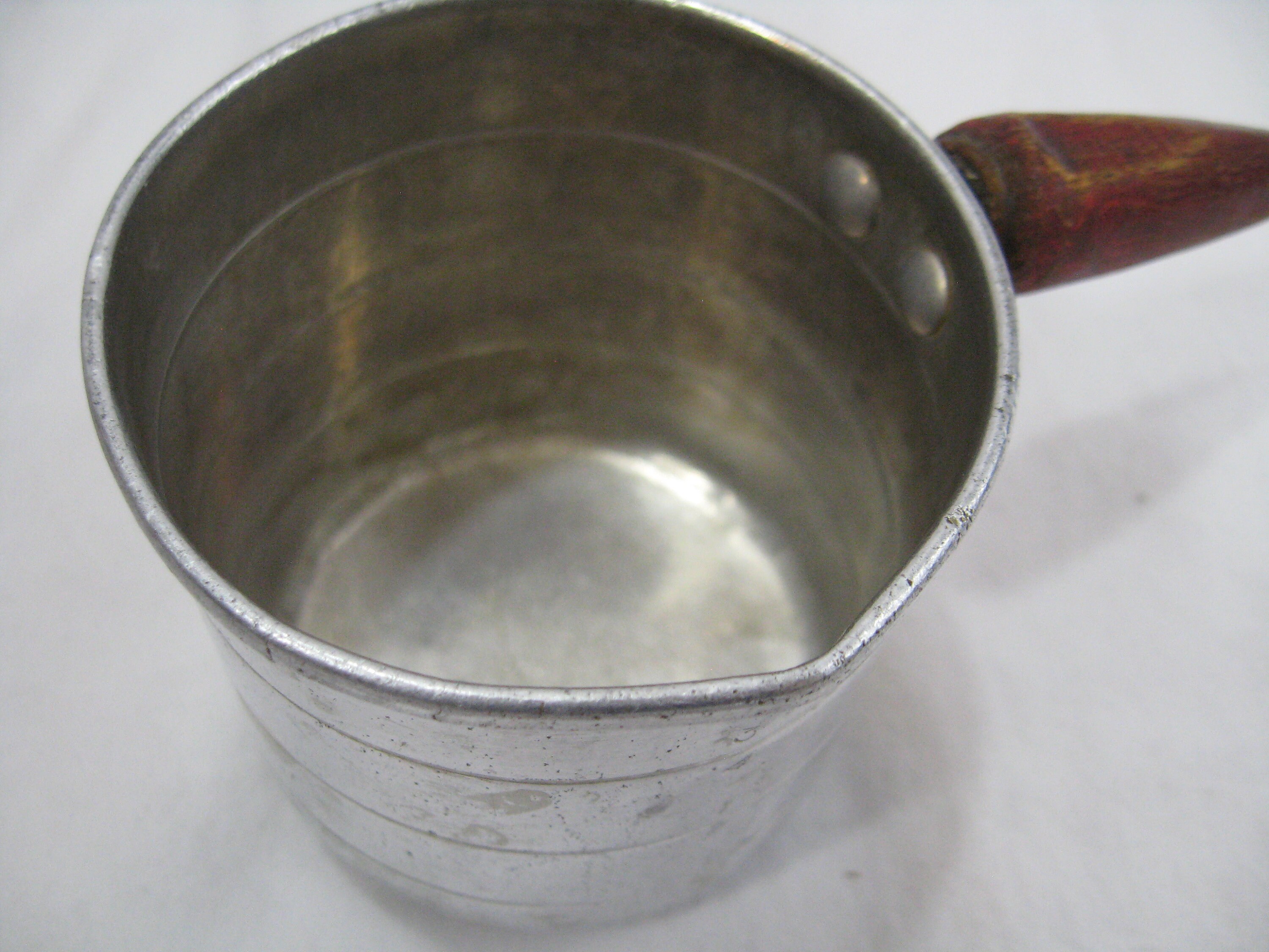 Vintage One Cup Tin Aluminum Measuring Cup Flour Scoop w/ Red Wood Handle  Baking