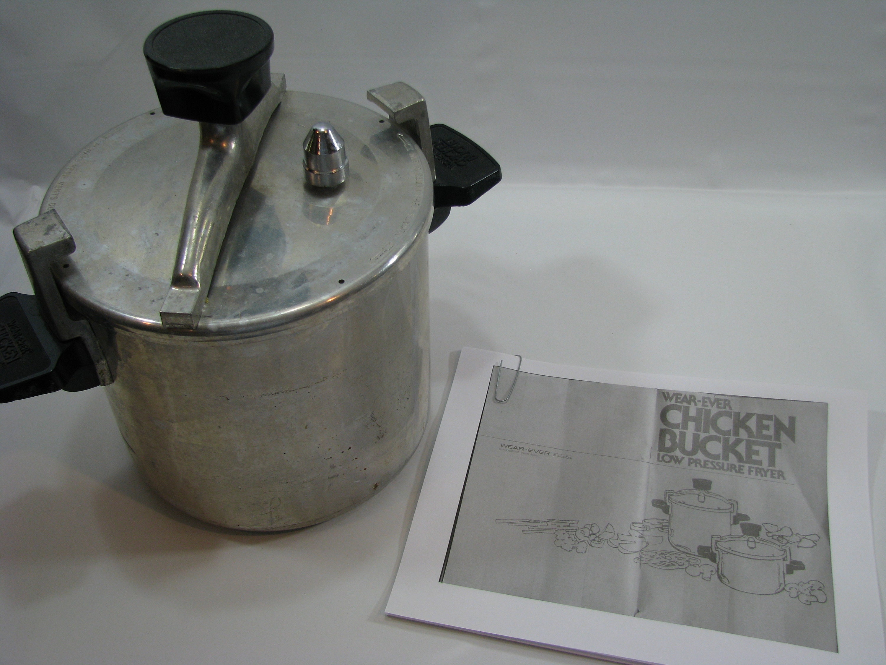 Vintage Wear Ever 6 Qt Aluminum Chicken Bucket Low Pressure Deep Fryer