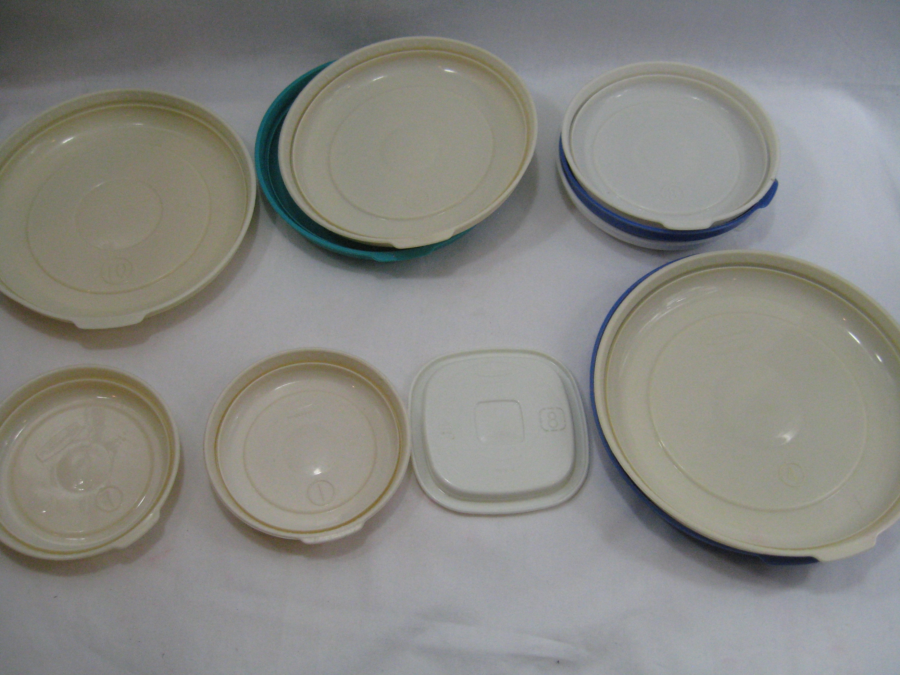 PICK ONE Vintage Rubbermaid Servin Saver Replacement Storage Canister  Container Cover Lid 