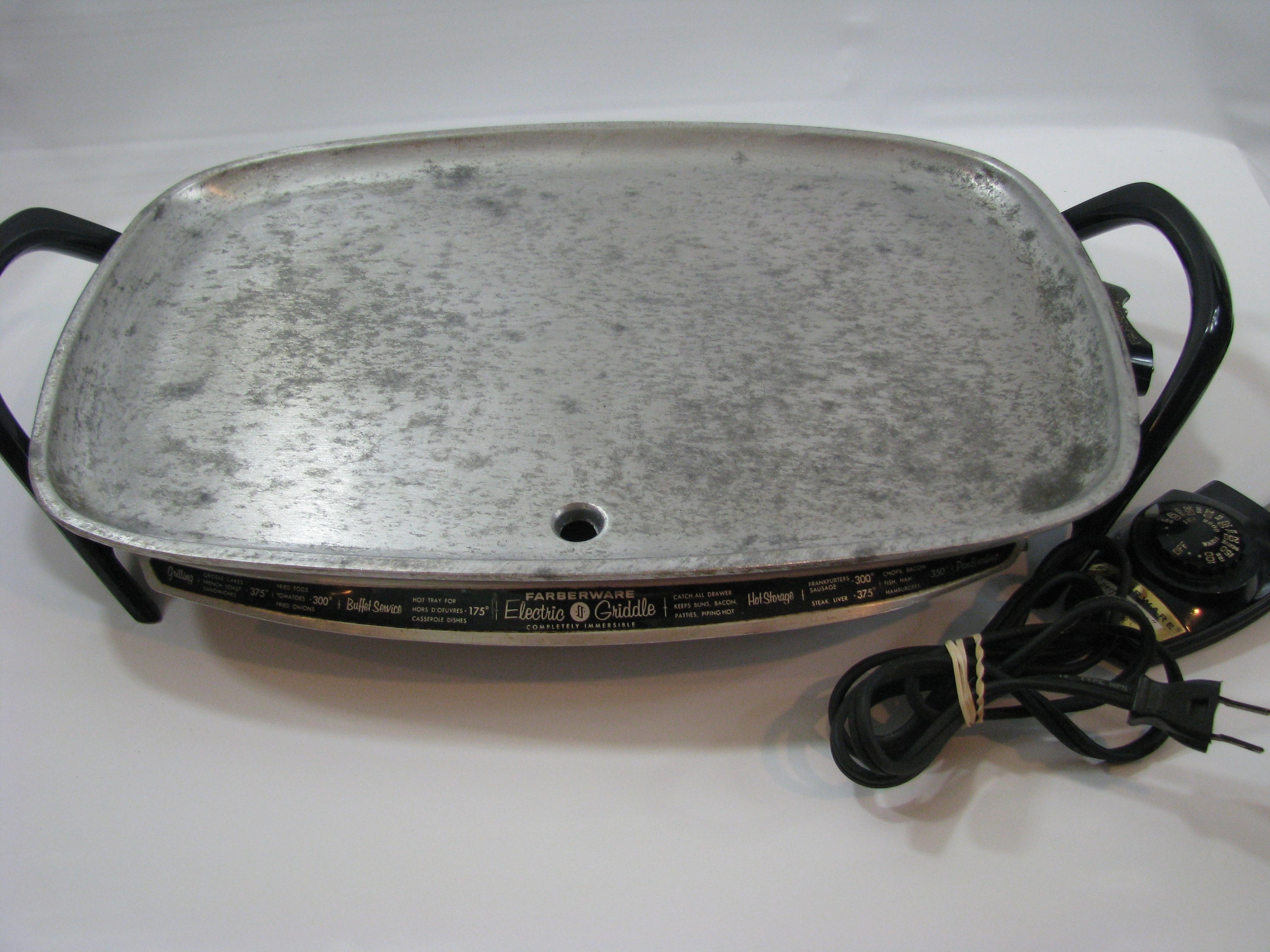 SOLD*** VINTAGE FARBERWARE ELECTRIC GRIDDLE MODEL 260