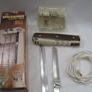 Vintage Black&Decker Spacemaker Electric Knife EK39