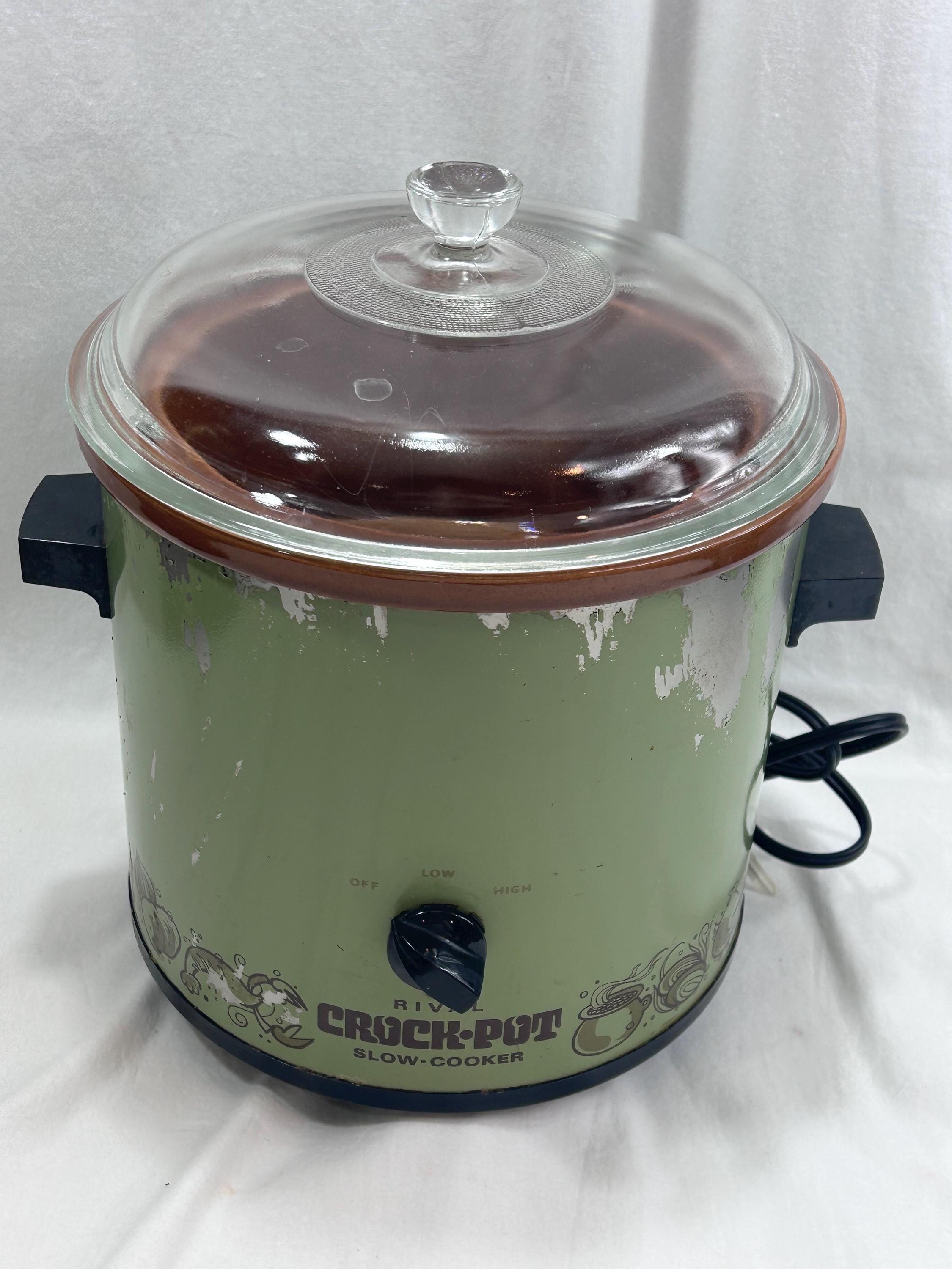 thumbnail image 2 of Genuine Rival Crock-Pot Lid - 7.75 Inch Clear Plastic Top For Models 3100-3150 2 of 4